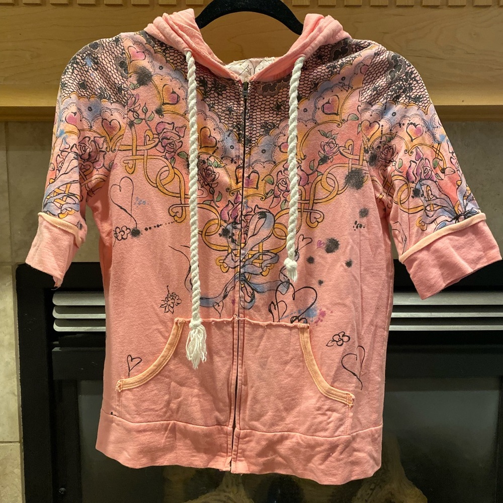 Quarter sleeve hoodie
